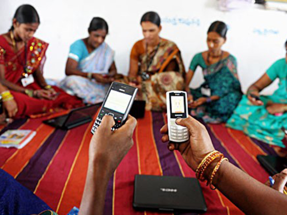 अब गांव में घर बैठे मिलेंगी 300 से ज्यादा डिजिटल सर्विसेज