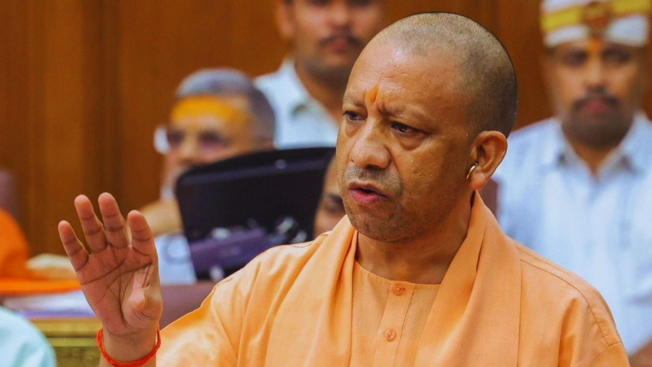 यूपी में सरकारी योजनाओं की जमीनी जांच, 108 खंडों में अधिकारी तैनात