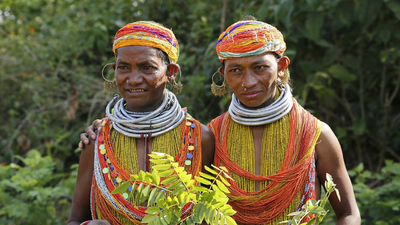 झारखंड में आदिवासियों को मिली जमीन बेचने की छूट, जानिये क्या है शर्त?