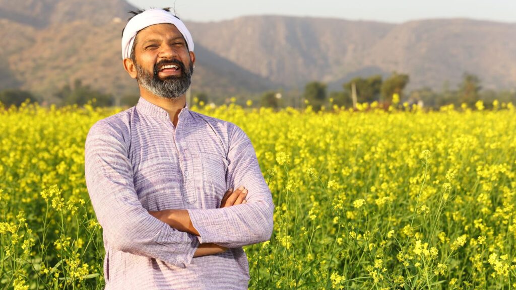 ओटीपी वेरिफिकेशन के बाद आपको अपनी जमीन से जुड़ी जानकारी भरनी होगी जैसे कि खतियान नंबर या खसरा नंबर. साथ ही, आधार कार्ड, बैंक डिटेल्स और अन्य जरूरी दस्तावेज़ अपलोड करने होंगे. ध्यान रखें, सभी जानकारी सही और स्पष्ट होनी चाहिए.
