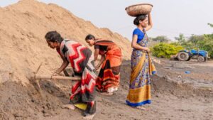 2 सालों से नहीं बढ़ा मनरेगा बजट, संसदीय समिति ने उठाए सवाल, तो सरकार ने दी सफाई 2 सालों से नहीं बढ़ा मनरेगा बजट, संसदीय समिति ने उठाए सवाल, तो सरकार ने दी सफाई