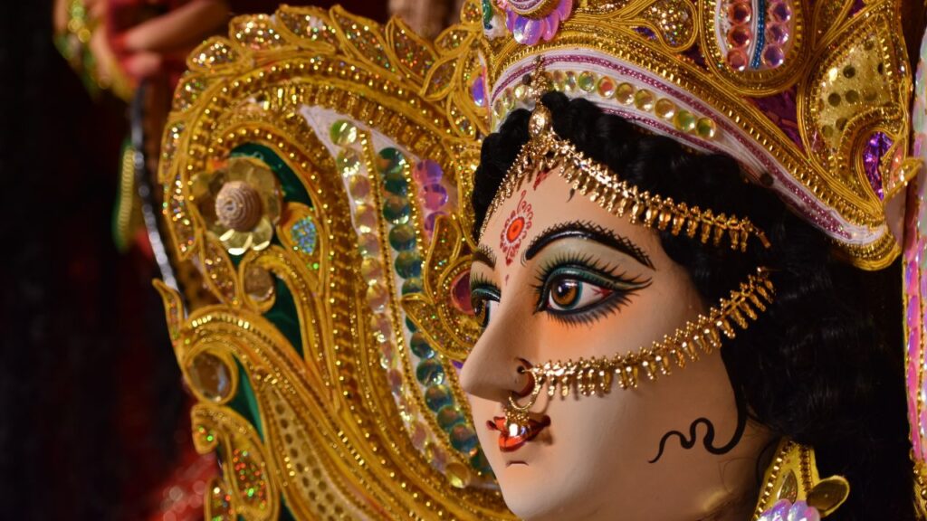 Jau Significance: जौ अनाज का पहला रूप माना जाता है. यदि यह ठीक तरह से अंकुरित होता है, तो यह परिवार में समृद्धि, खुशहाली और घर के सभी सदस्यों के लिए मंगलकारी परिणाम लाता है.