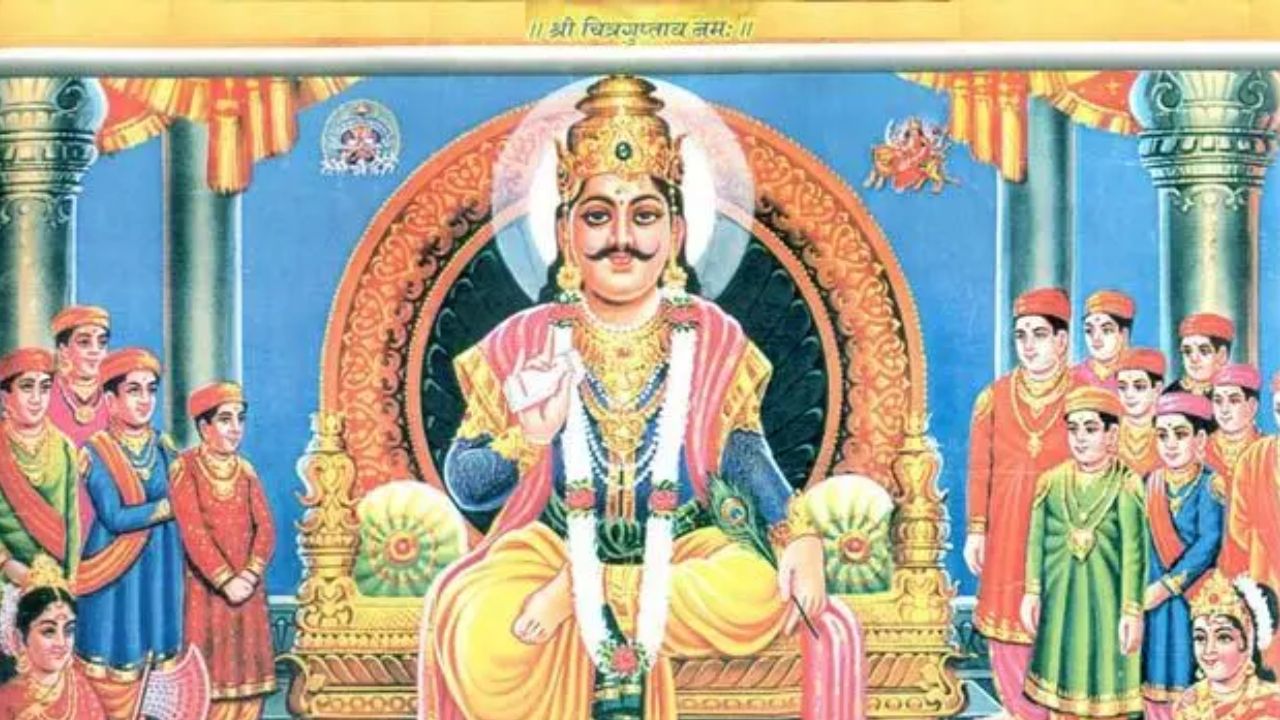 Diwali 2025: दिवाली पर क्यों होती है चित्रगुप्त महाराज की पूजा, जानिए कर्मों के गुप्त लेखाकार से जुड़ी कहानी