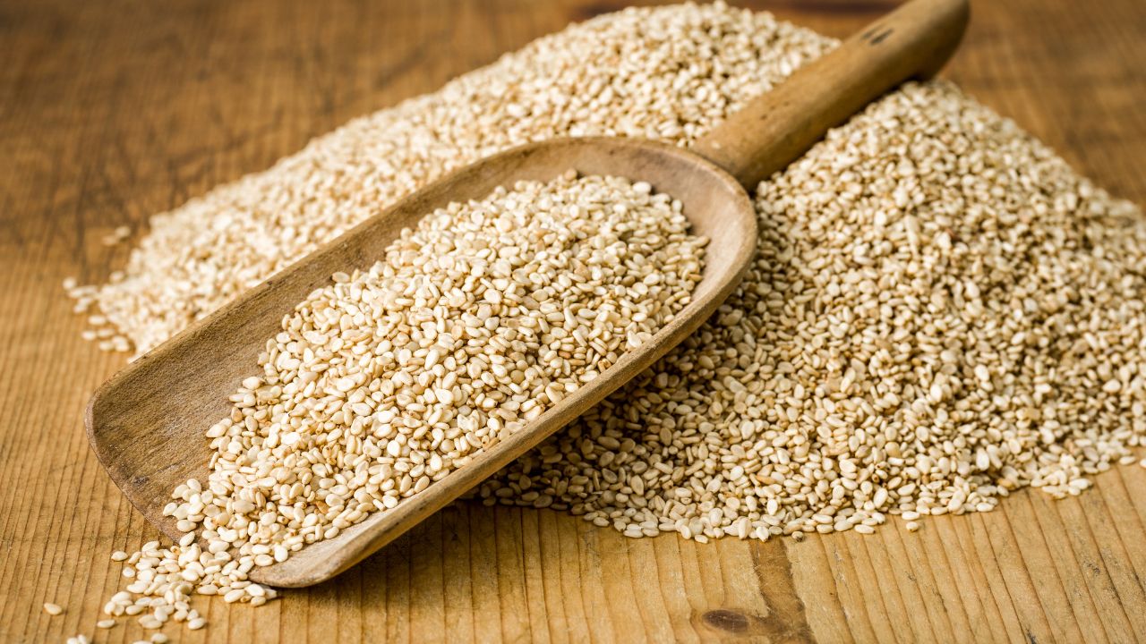 Health Tips: गठिया के दर्द से हैं परेशान…नाश्ते में शामिल करें ये बीज, दिल और दिमाग भी रहेंगे दुरुस्त