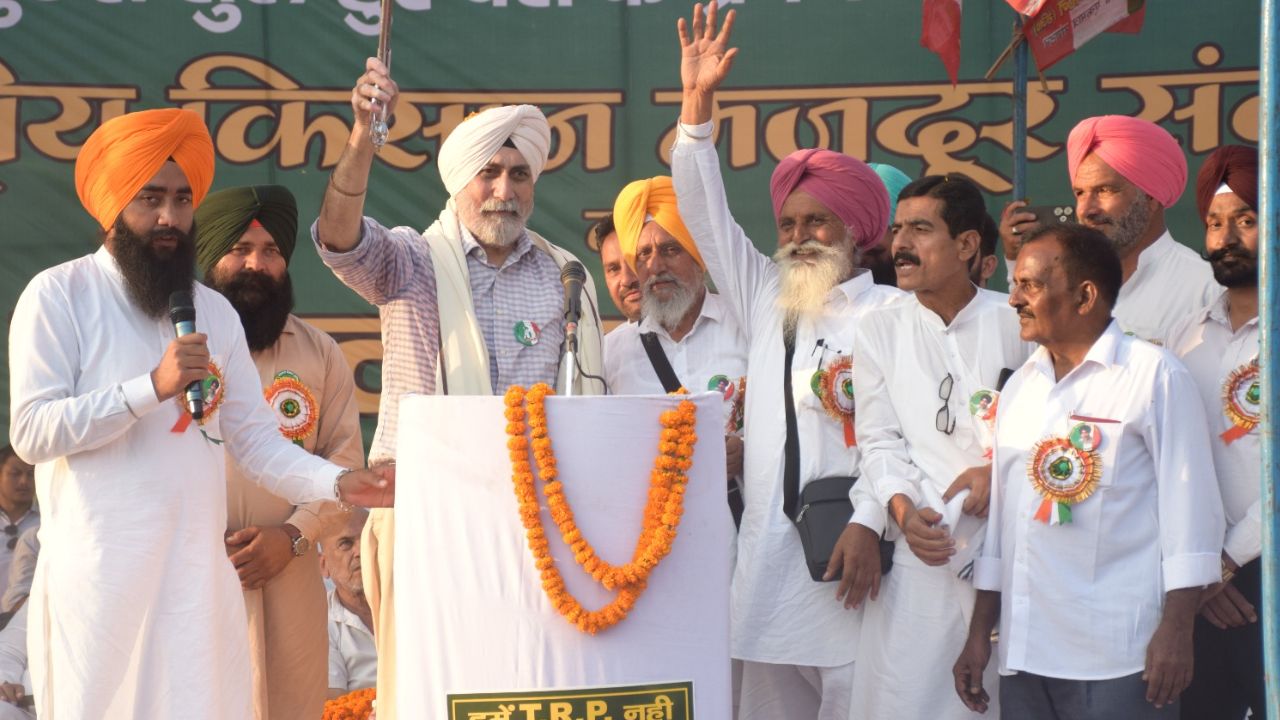 किसानों को फसलों का सबसे कम दाम मिल रहा, खेती को जिंदा रखने के लिए किसान लड़ाई लड़ेंगे