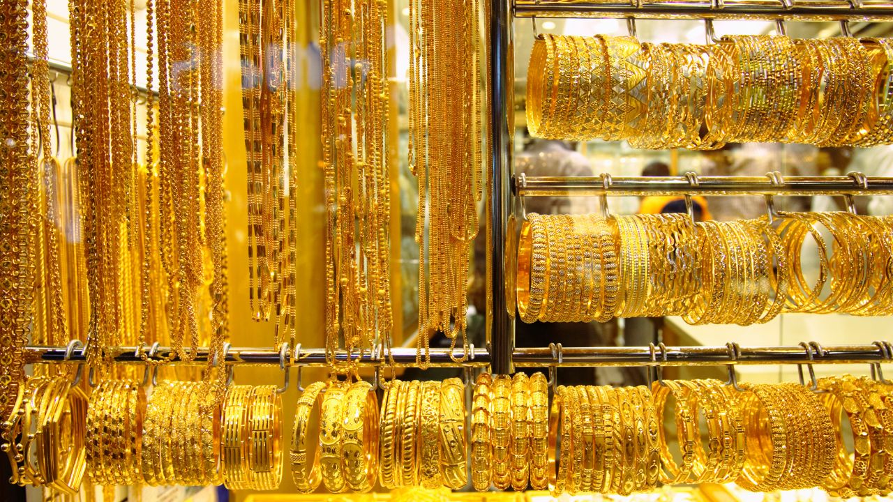 Gold Rate Today: सोना-चांदी की कीमतों में जबरदस्त उछाल! जानें आपके शहर में क्या है नया भाव?