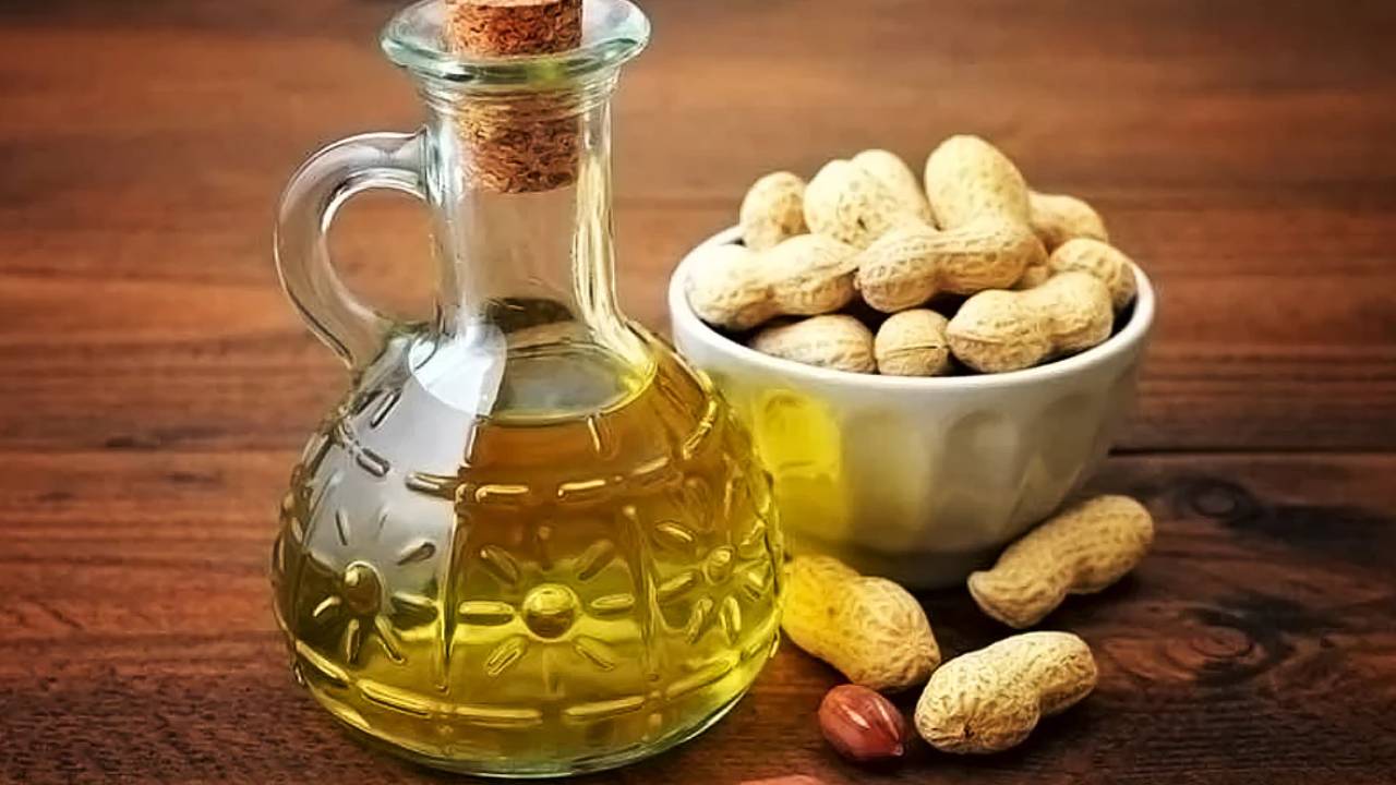 मूंगफली के तेल में मिलावट से कैसे बचें? घर पर करें शुद्धता की आसान जांच