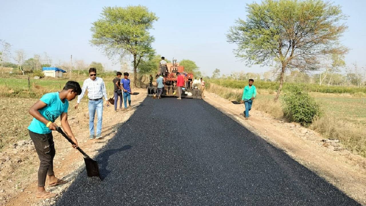 PM ग्राम सड़क योजना से बदली ग्रामीण भारत की तस्वीर, 2014–25 में रिकॉर्ड सड़क निर्माण