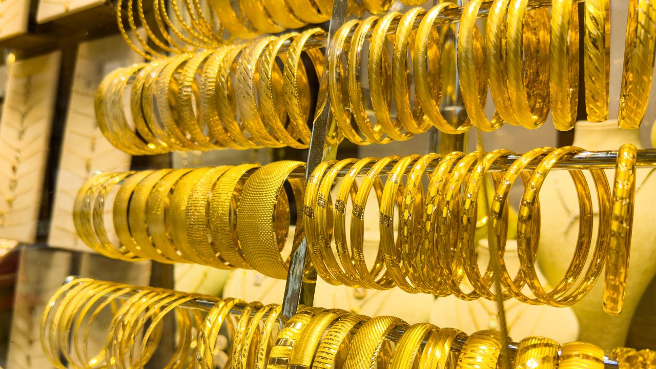 Gold Rate Today: सोना और चांदी की कीमतों में उछाल! जानें 5 जनवरी को दिल्ली समेत पूरे देश में क्या हैं रेट्स
