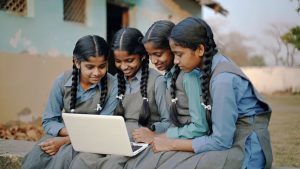 Lakhpati Bitiya Yojana: राष्ट्रपति द्रौपदी मुर्मु देंगी लखपति बिटिया योजना की सौगात, बेटियों को मिलेंगे 1 लाख रुपये