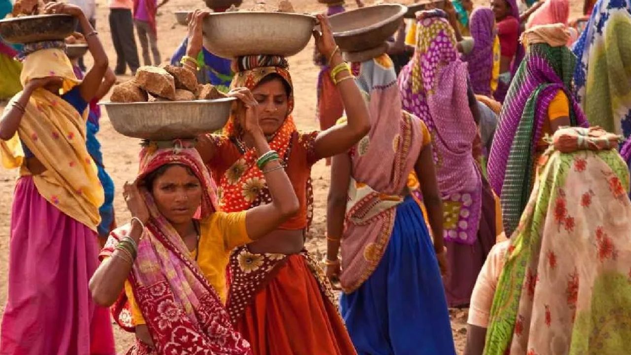 Telangana Government Formulate A Common Strategy With Non Bjp States On Employment Guarantee Vb Gram G