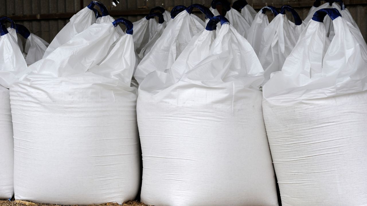 Manipur Farmers Get Relief 2 Lakh Urea Bags Stock Organic Fertiliser Subsidy