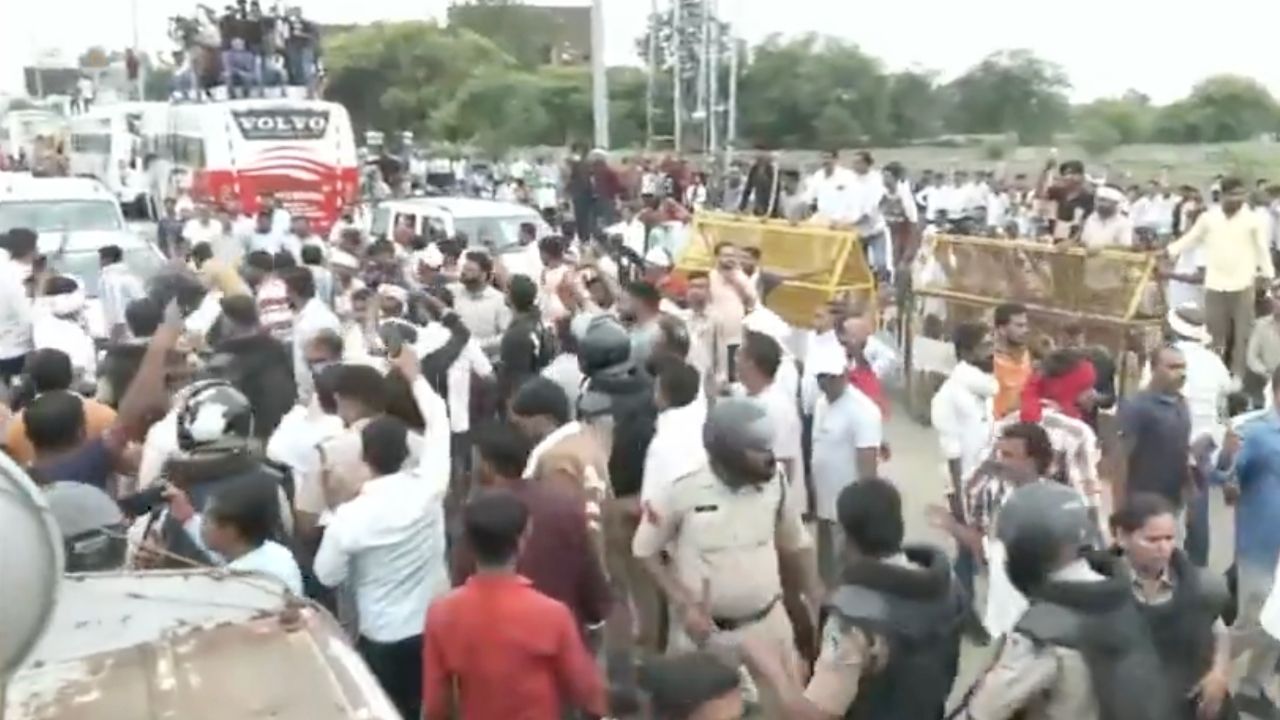 Mp Mung Procurement Farmers Protest Continues Over 100 Percent Msp Purchase Demand