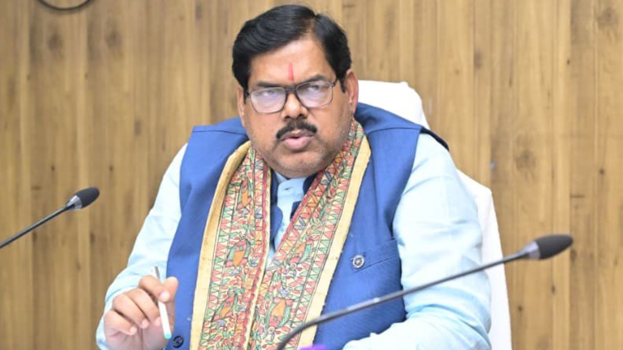 Teachers Who Secured Jobs Using Fake Degrees Will Face Dismissal And Bihar Govt To Recover Salaries Paid To Them Said Minister Mithilesh Tiwari