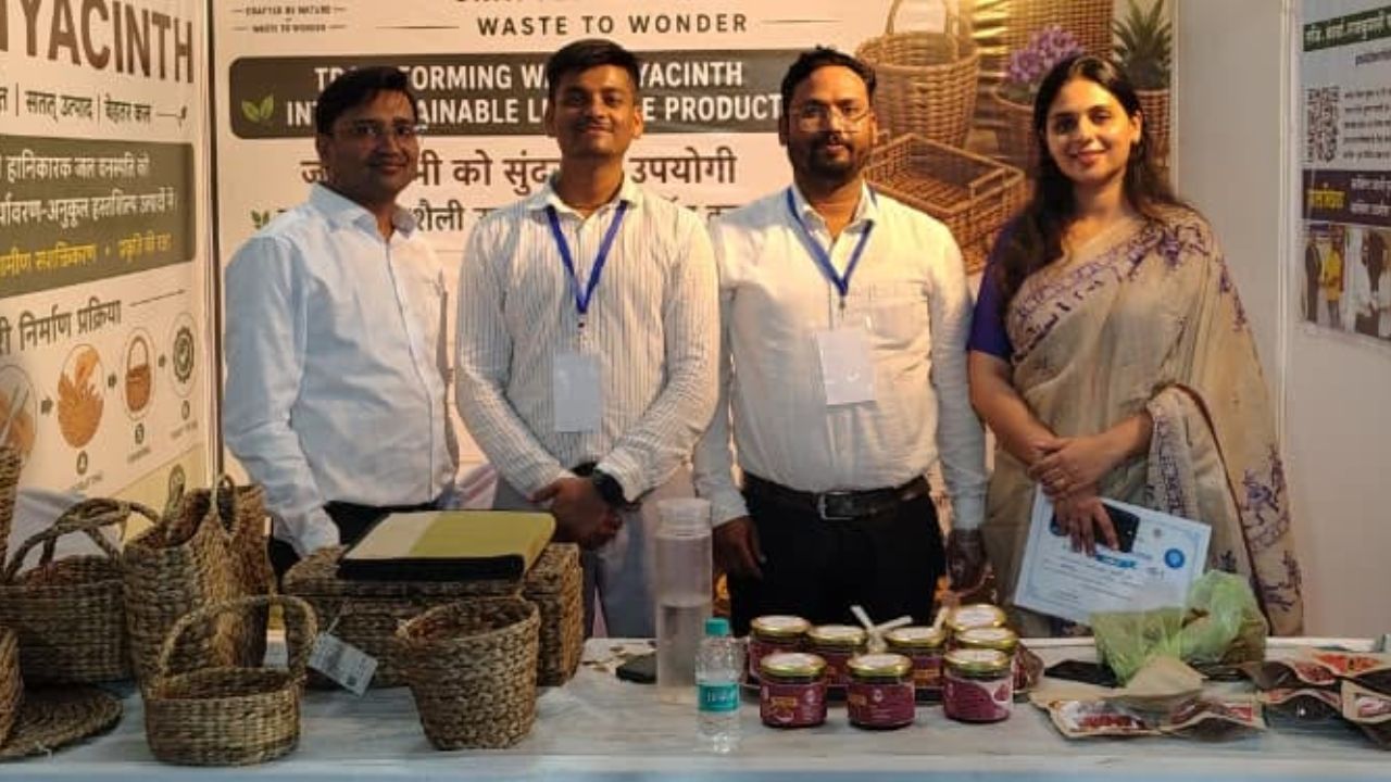 Aditya Kumar Pandre From Madhya Pradesh Turned Fish Into Healthy Snack Demand For His Fish Chips And Fish Pickles Reached Other States