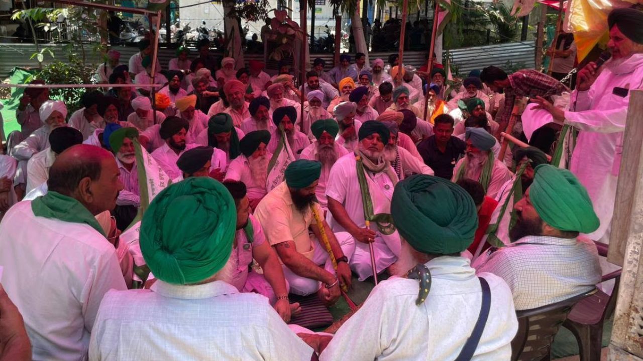 Farmers Protest Against Land Pooling Policy Skm Leader Jagjit Singh Dallewal Said Mann Govt Trying To Loot Farmers Land