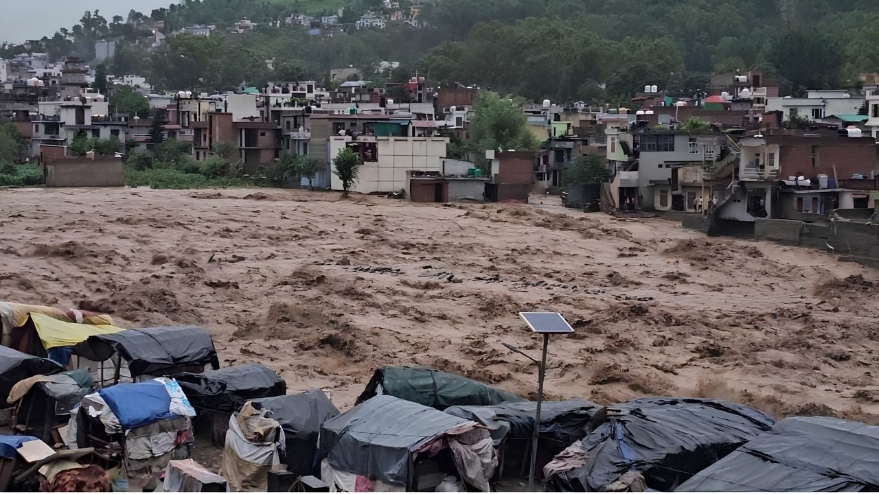 Jammu Kashmir Rajouri Flash Flood Wreaks Havoc Heavy Rain Imd Issues Red Alert For Himachal Pradesh
