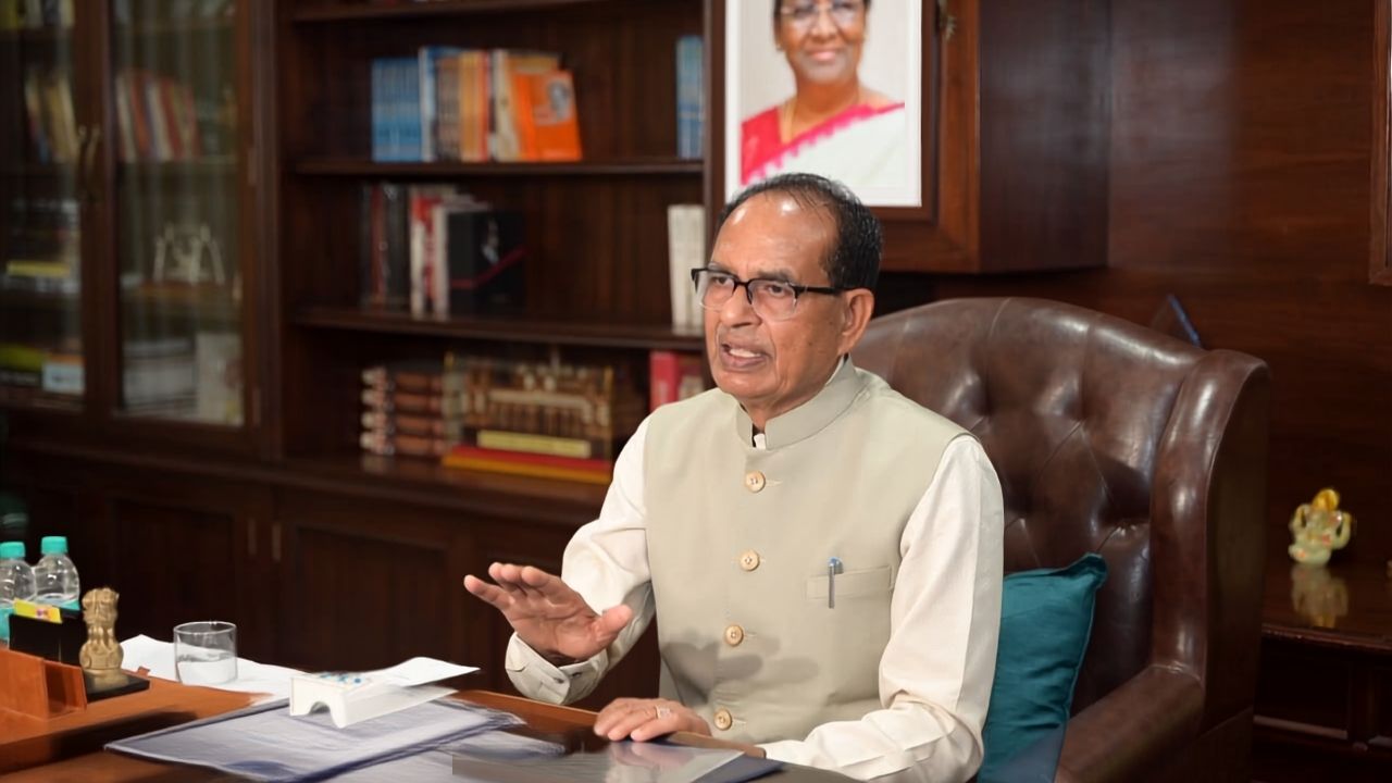 Vb G Ram G Scheme 25863 Crore First Installment Released Shivraj Singh Chauhan States Responsibility Timely Work For Labourers