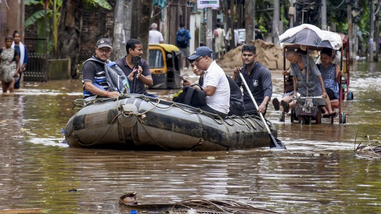 Assam Flood 2026 Update Death Toll Reaches To 100 1 Point 37 Lakh People Affected Seven Districts
