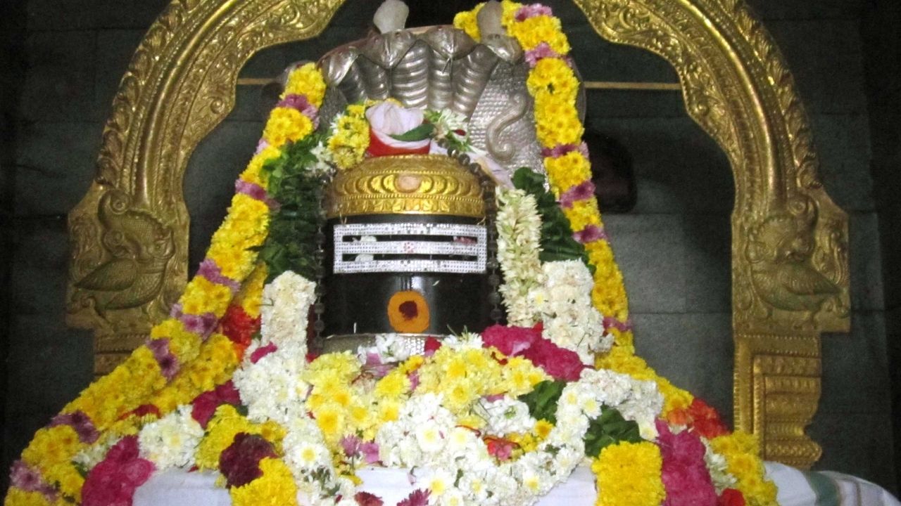 Sawan Somwar 2026 Kamika Ekadashi Parana Som Pradosh Vrat Puja Timings August 10