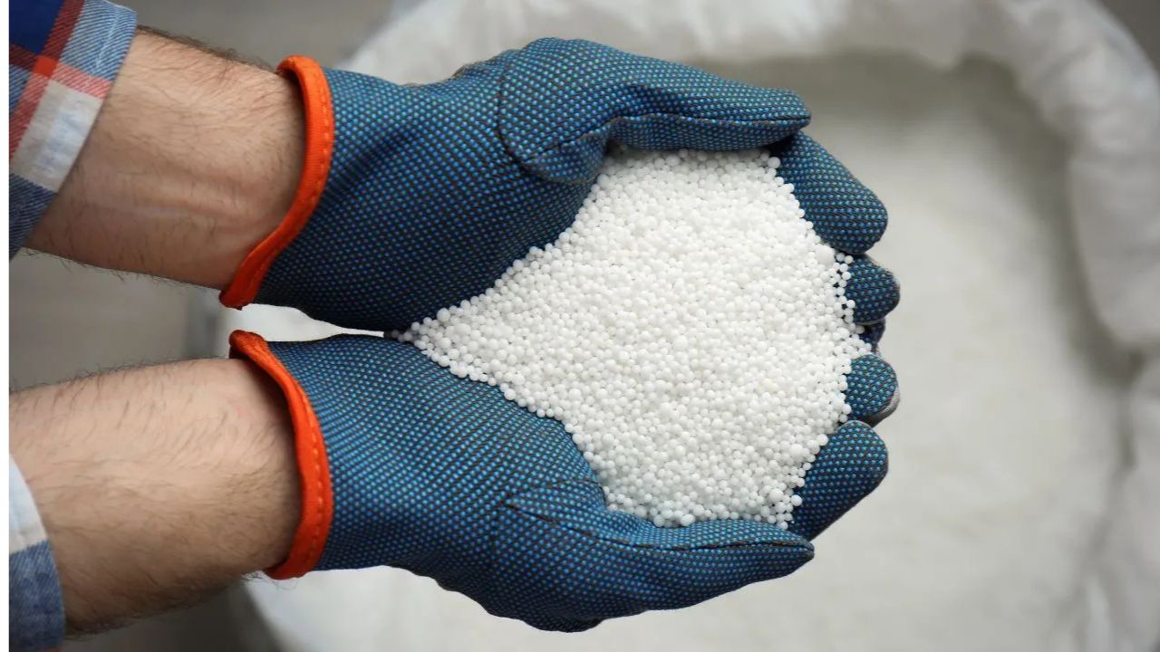 One Nation One Fertilizer Strengthens Fertilizer Supply Urea Stocks Remain In Excess