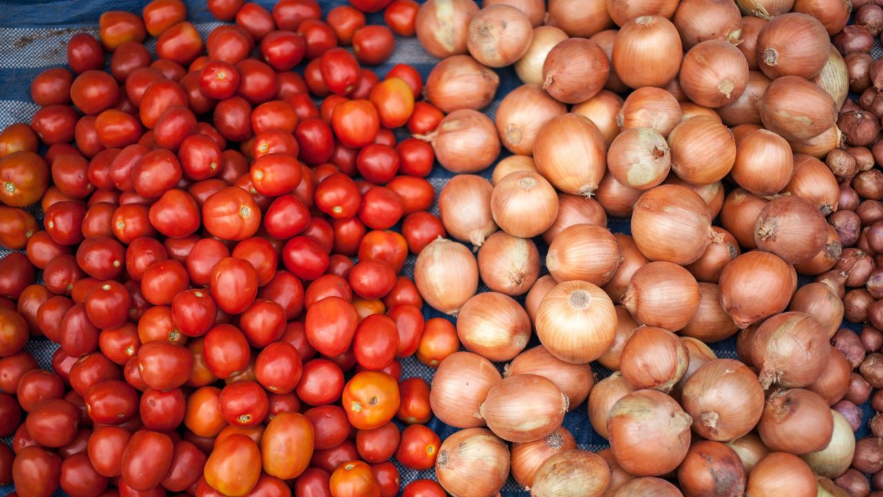 Tamil Nadu Government Proposed To Launch A Price Support Scheme For Tomatoes And Onions To Provide Major Relief To Farmers